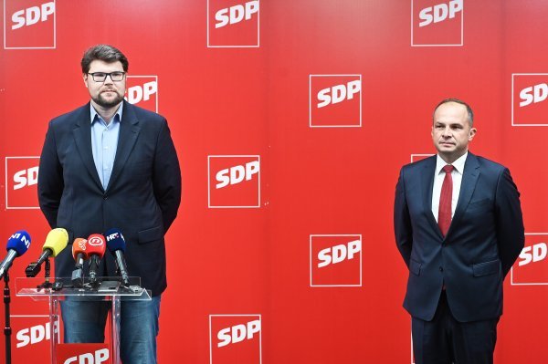 Peđa Grbin i Siniša Hajdaš Dončić