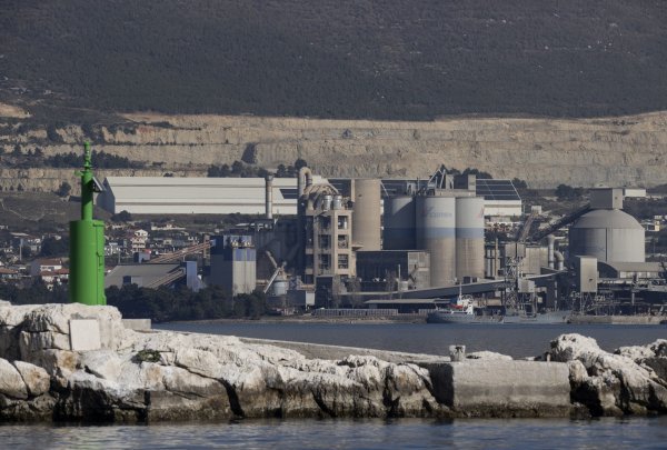 'Isporuka proizvedenih i tržištu potrebnih količina cementa je otežana', upozoravaju u Cemexu 