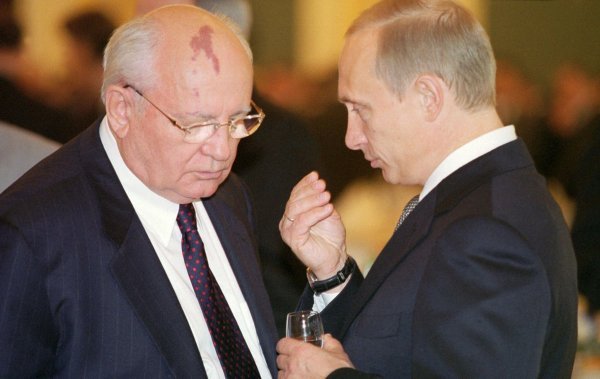 Mihail Gorbačov i Vladimir Putin