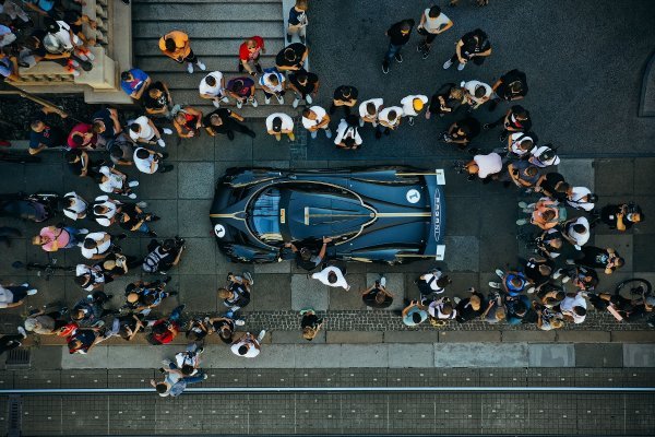 Aston Martin Valkyrie AMR Pro