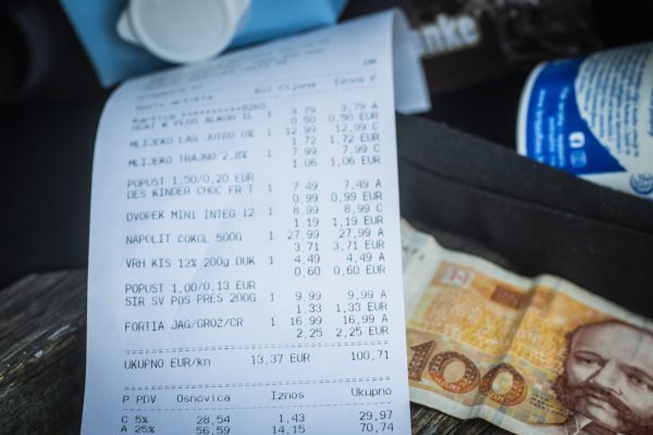Konzum je među prvima na svojim računima uz kune istaknuo i cijene u eurima