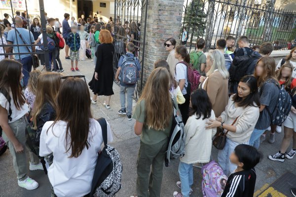 Prvi dan nove školske godine u obnovljenoj osnovnoj školi Ivan Merz u Zagrebu