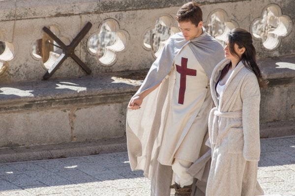 Taron Egerton i Eve Hewson