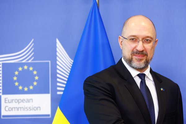 Ukrajinski premijer Denis Šmihal s europskim dužnosnicima potpisao paket pomoći