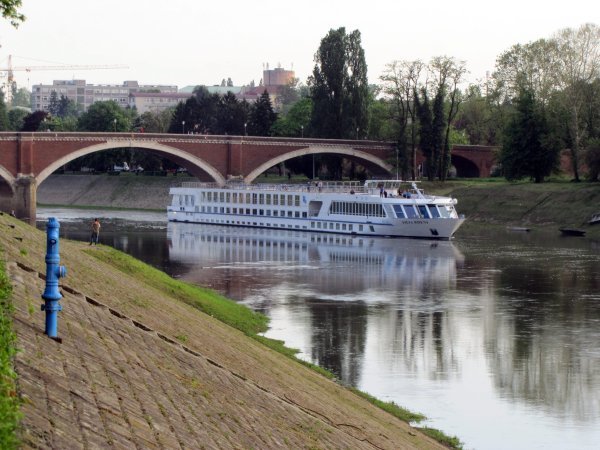 Riječni kruzeri u Sisku