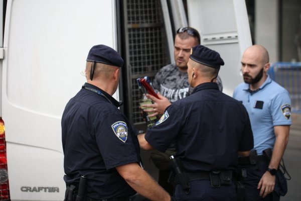 Priveden jedan prosvjednik