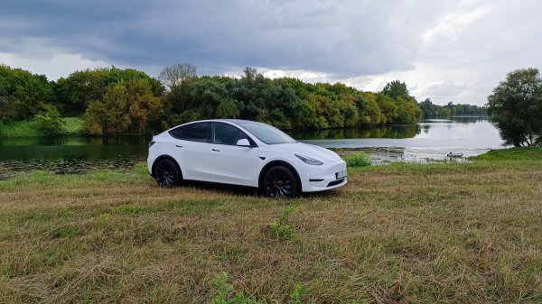 Tesla Model Y Performance