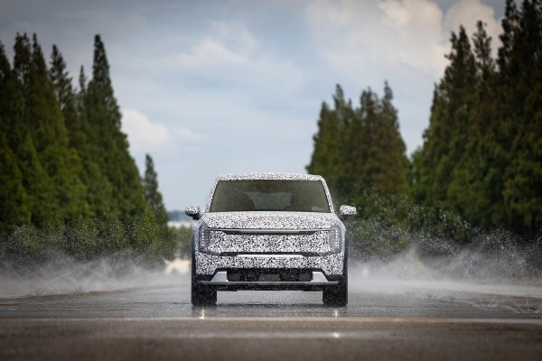 Kijino sljedeće potpuno električno vozilo, EV9 SUV, prolazi posljednje rigorozne testove