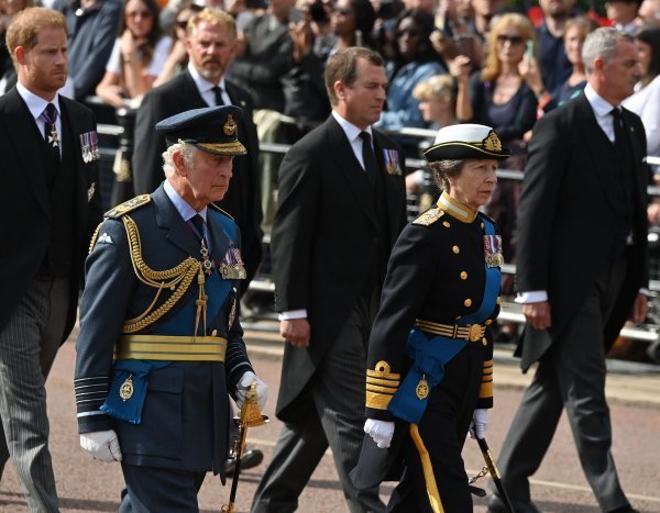 Procesija iz Buckinghamske palače prema Wesminsterskoj palači