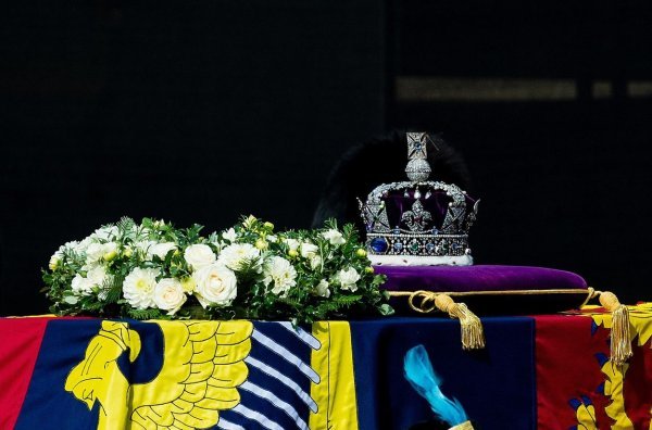 Kruna Kraljice Elizabete II