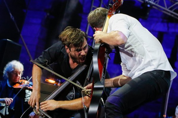 2Cellos