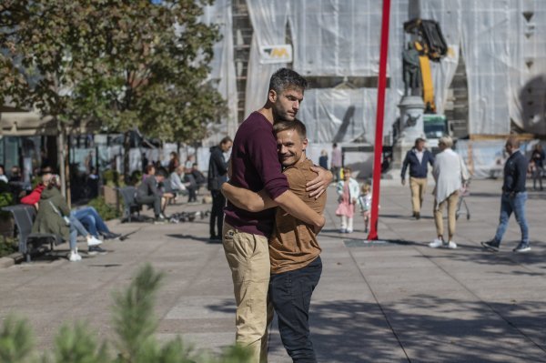 Performans Igora Zenzerovića, Studija jednog zagrljaja