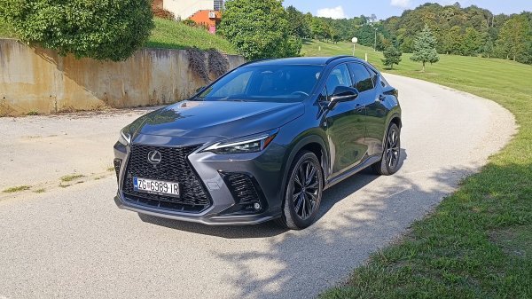 Lexus NX 450h+ F Sport AWD 5D E-CVT