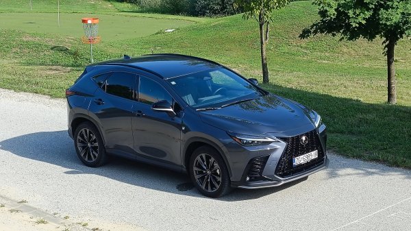 Lexus NX 450h+ F Sport AWD 5D E-CVT