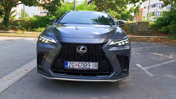 Lexus NX 450h+ F Sport AWD 5D E-CVT