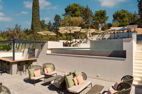 Hotel Moeesy, Blue & Green Oasis