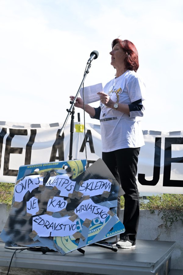 Prosvjed mladih liječnika