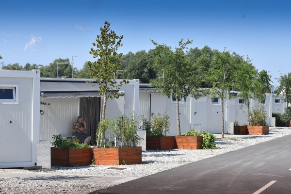 Kontejnersko naselje u Glini