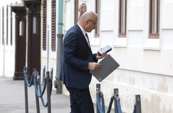 Gordan Grlić Radman