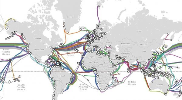 Podmorska svjetska internet mreža
