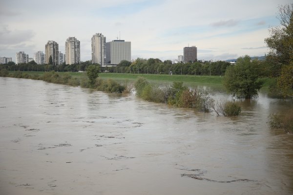 Sava se izlila iz korita
