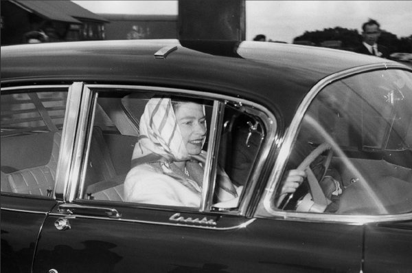 Svi automobili kraljice Elizabete II