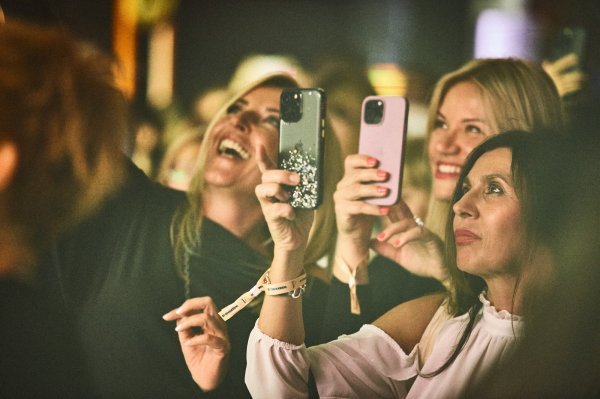 Atmosfera_Photo by Mario Pavlović