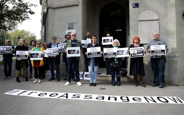 HND-ov prosvjed za Juliana Assangea