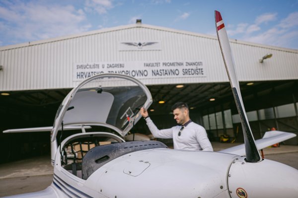 Hrvatsko zrakoplovno nastavno središte