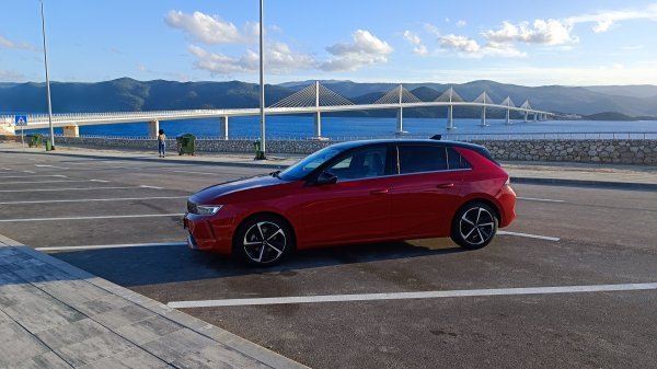 Opel Astra Elegance F 1.2 XHT S/S (96 kW/130 KS) AT8 Petrol