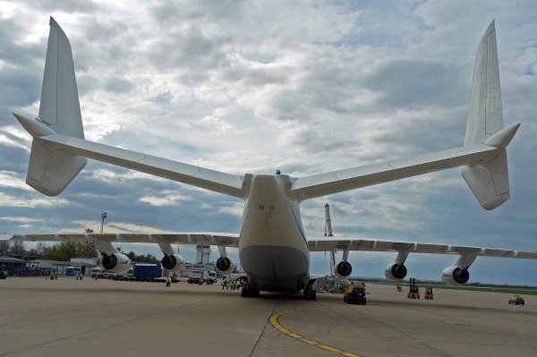 Antonov 225
