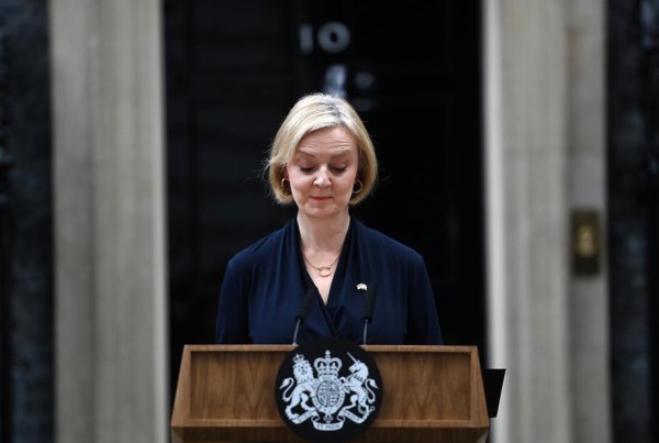 Liz Truss podnijela ostavku