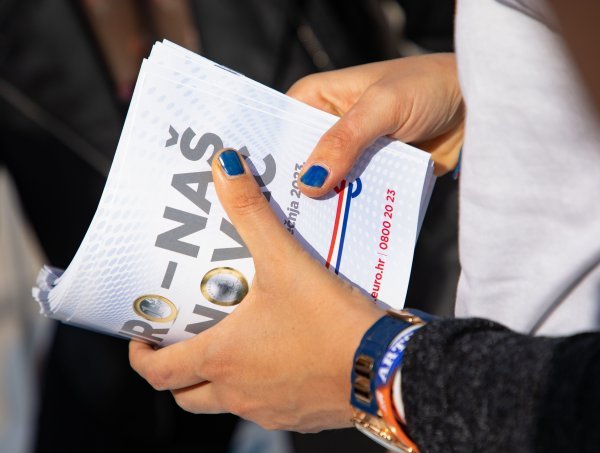 Informativna kampanja HNB- a