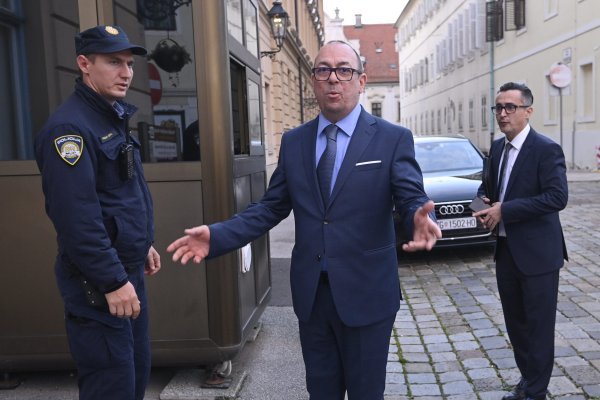 Sastanak predstavnika Vlade sa sindikatima javnih službi