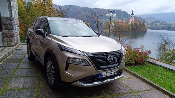 Nissan X-Trail Tekna+ e-POWER e-4ORCE 4WD - 157 kW (213 KS)