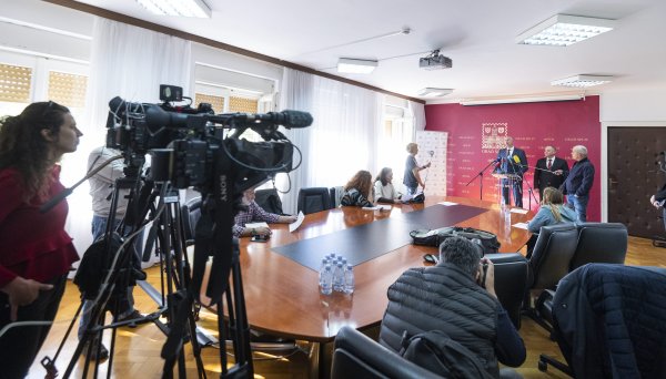 Konferencija za novinare Ivice Puljka