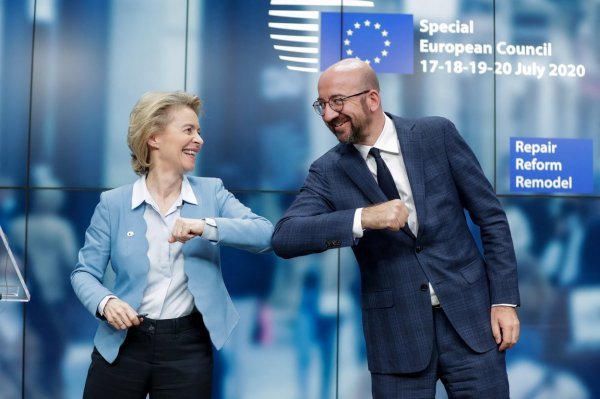 Ursula von der Leyen i Charles Michel