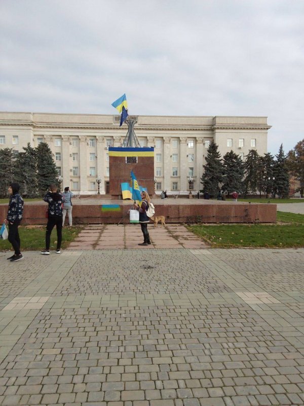Ukrajinska zastava usred Hersona