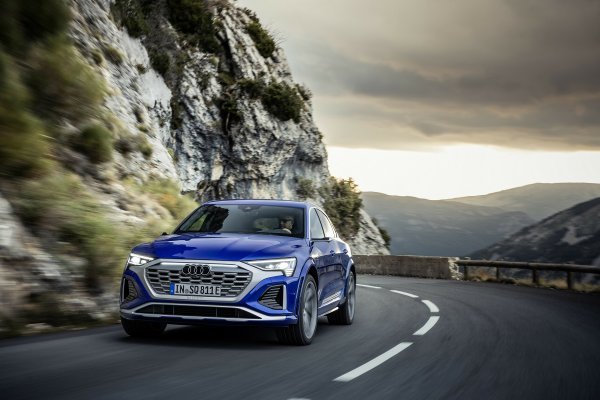 Audi SQ8 Sportback e-tron quattro