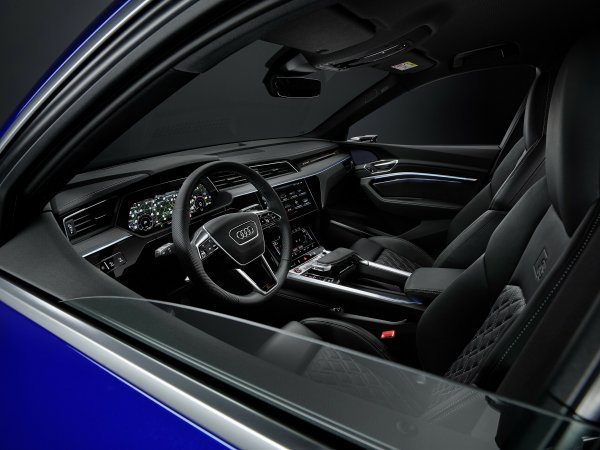 Audi SQ8 Sportback e-tron quattro