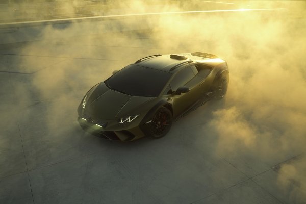Lamborghini Huracán Sterrato prije službene svjetske premijere 30. studenog