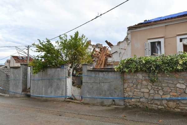 Eksplozija u kući u Prekom na otoku Ugljanu