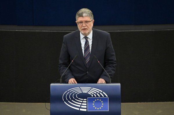 Picula o mlakosti EU-a prema Srbiji: 'Ta politika podilaženja seže od vremena Angele Merkel'