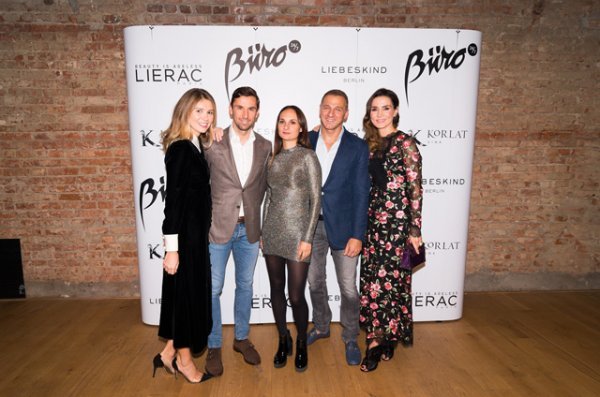 Mirela Forić, Darijo Srna, Bruna Kazinoti, Hrvoje i Andrea Čermak Licencirane fotografije