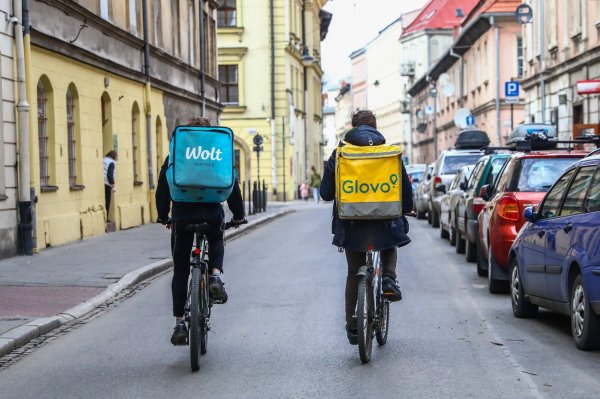 Iako imaju srednju ili visoku stručnu spremu, strani radnici najčešće rade slabije plaćene poslove