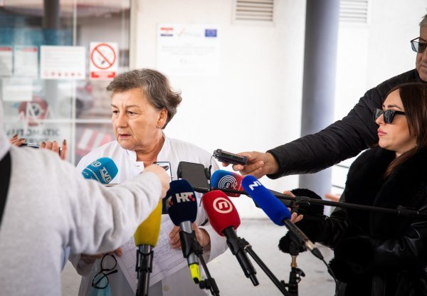 Liječnica Mileva Frankić daje izjavu o ozlijeđenom policajcu
