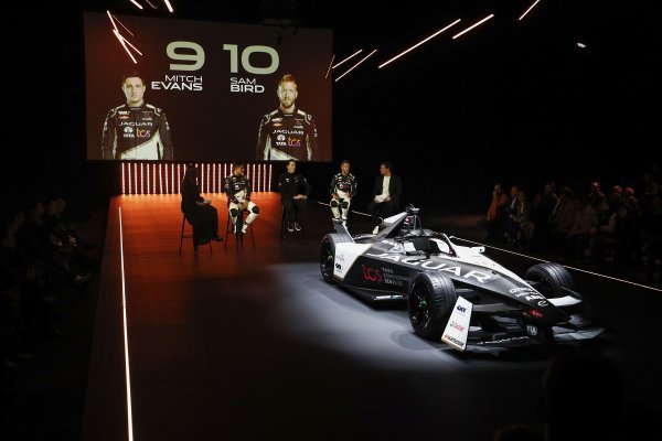 Jaguar TCS Racing je otkrio svoj bolid Jaguar I-TYPE 6 za 9. sezonu Svjetskog prvenstva Formule E