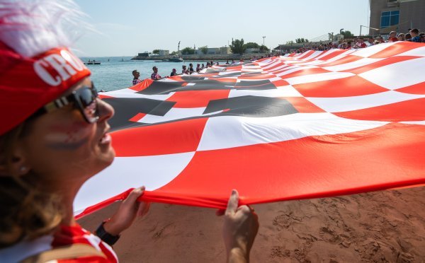 Hrvatska - Japan: Navijači ispred hotela, 5.12.2022.