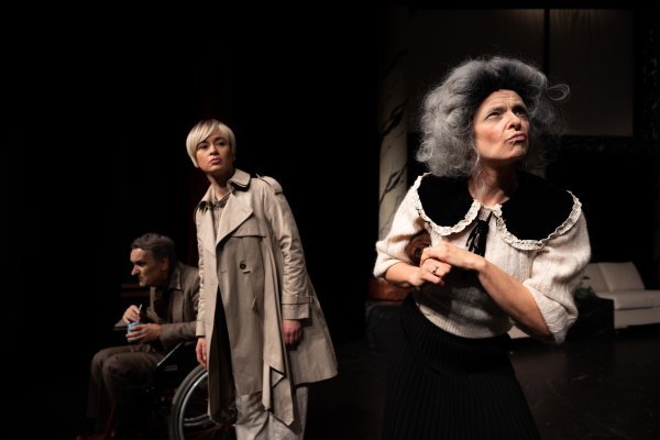 Tko tu koga? Zona pansiona