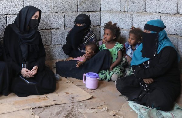 Angelina Jolie u Jemenu